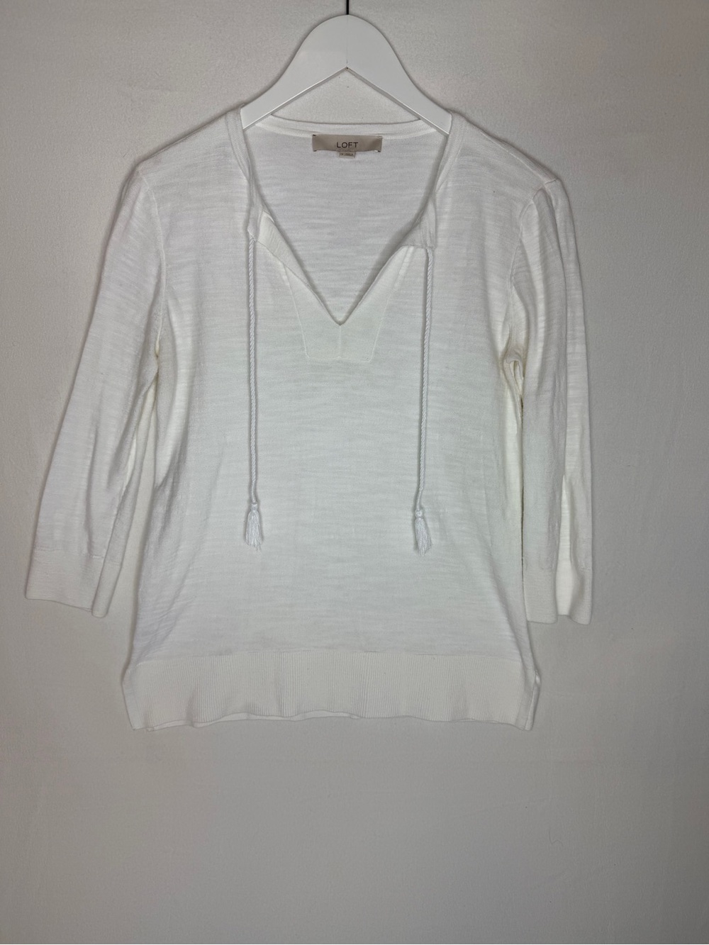 LOFT White V-Neck Tie-Front Lightweight Pullover Small
